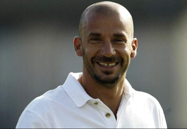 Juventus must buy a top player to succeed in the Champions League, says Vialli