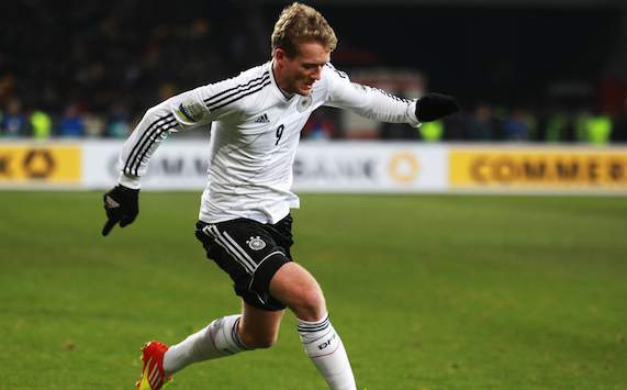 Chelsea to make improved €25.3m bid for Schurrle - report