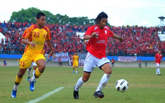 Persis Solo & Sriwijaya FC (GOAL.com/Arief Setiadi)