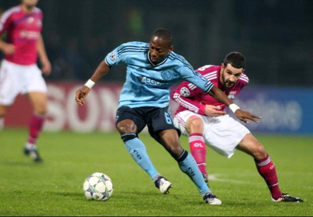 Official: Fulham sign Ajax midfielder Eyong Enoh on loan