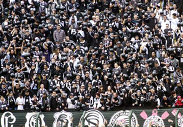 Alvinegros provocam Palmeiras, ironizando situação no Brasileirão