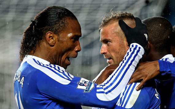 EPL - Chelsea v Manchester City, Raul Meireles and Didier Drogba