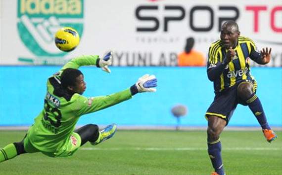 Spor Toto Süper Lig: Sammy N'Djock (Antalyaspor) - Henri Bienvenu (Fenerbahçe)
