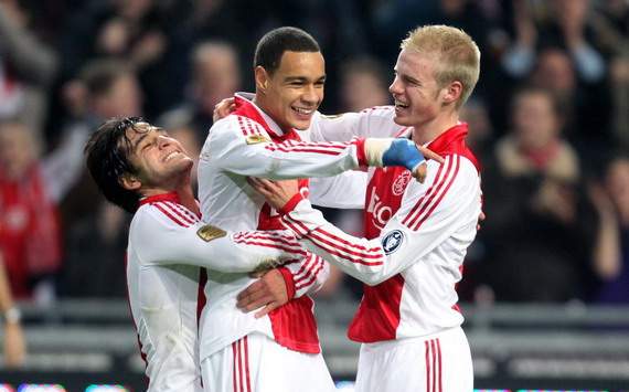 Gregory van der Wiel (Ajax - AZ)