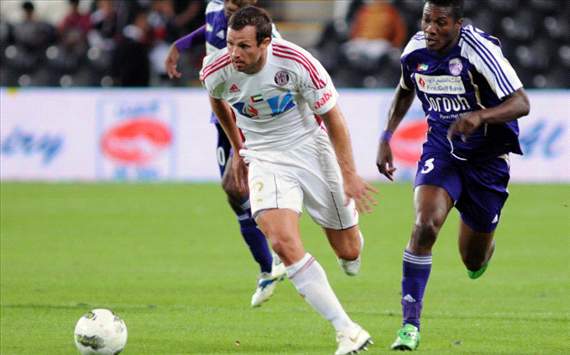 Socceroos captain Lucas Neill linked with move to Qatar - report