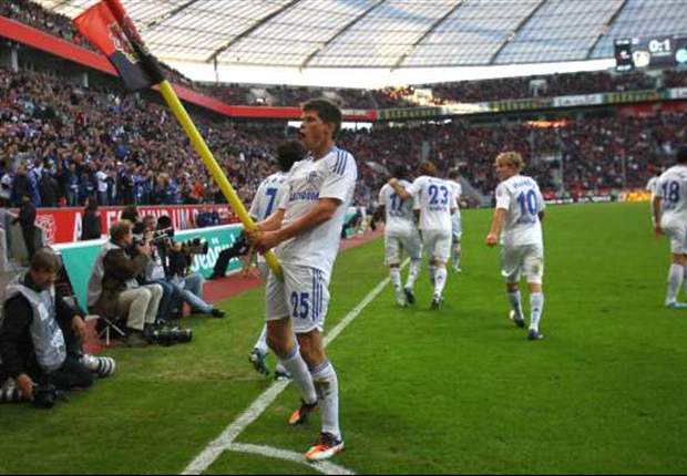Huntelaar ready to open contract talks with Schalke