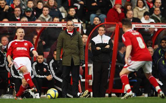 Roy Hodgson is an old fox, and England are like an old Italian team, says Paolo Di Canio
