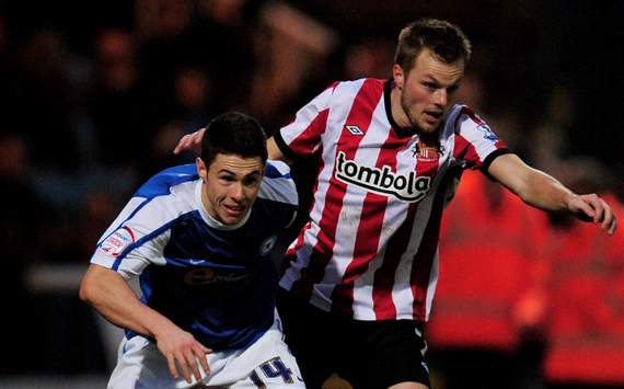 FA Cup: Tommy Rowe -Sebastian Larsson, Peterborough United v Sunderland