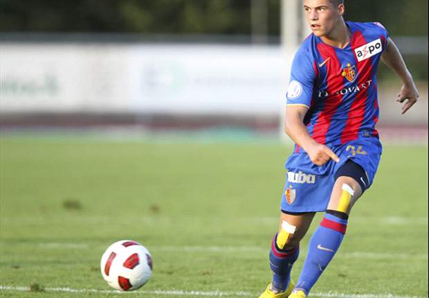 Monchengladbach and Basel in talks over Xhaka - report