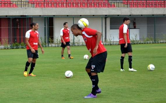 Luis Fabiano - São Paulo (Site Oficial do São Paulo)