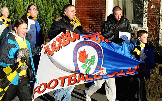 Blackburn fans, Blackburn flag
