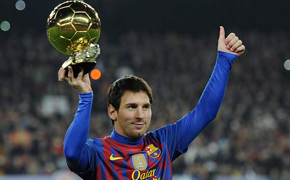 Liga BBVA: Lionel Messi presents Ballon d'Or