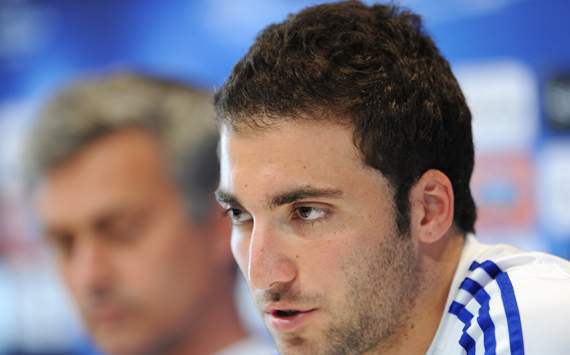 Real Madrid, Chelsea o PSG: una decisión que Gonzalo Higuaín deberá tomar pronto