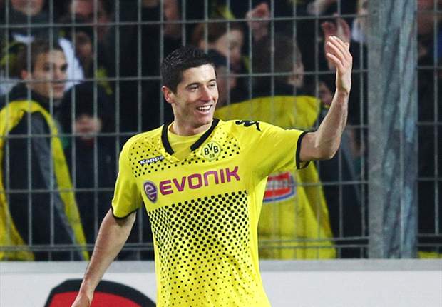 Dortmund insist Lewandowski not joining Manchester United