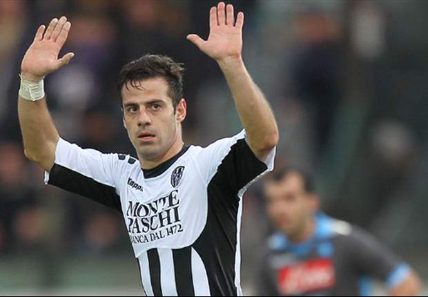Calaiò via dal Siena? L'agente promuove la soluzione Napoli: "Vuole un calcio più ambizioso, può essere l'uomo giusto per gli azzurri"