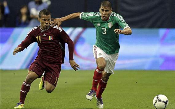 Carlos Salcido, Joel Flores - Mexico vs. Venezuela (Getty)