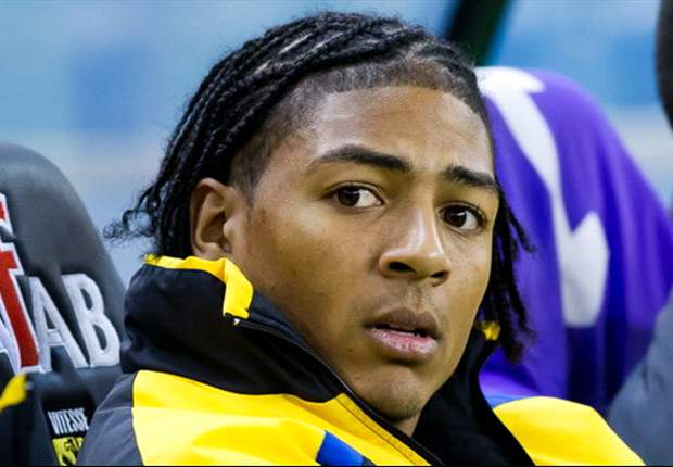Chelsea defender Van Aanholt to remain on loan at Vitesse for 2012-13 season