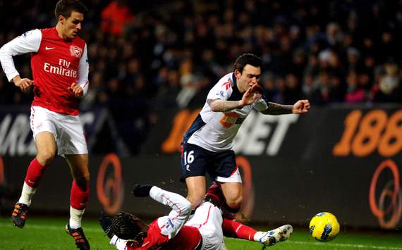 EPL: Bacary Sagna - Mark Davies, Bolton Wanderers v Arsenal 