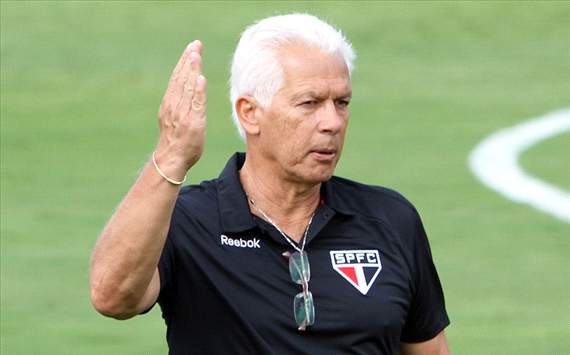 Émerson Leão - Técnico do São Paulo