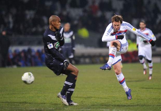 Aulas wants Bastos, Kallstrom, Cissokho and Cris to leave Lyon