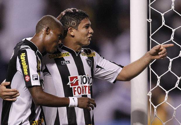 Com proposta do futebol japonês, Elkeson diz que boatos de saída atrapalham