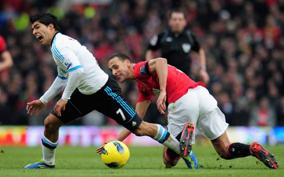 EPL-Manchester United v Liverpool,Luis Suarez and Rio Ferdinand