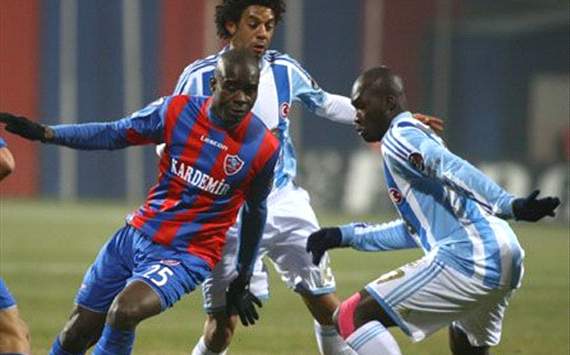 Spor Toto Süper Lig: Mabiala (Karabükspor) - Cristian ve Sow (Fenerbahçe)