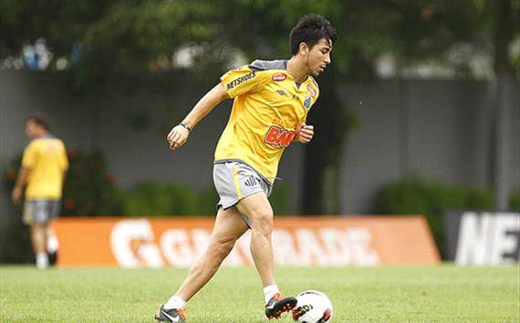 Finalmente, Jorge Fucile no jugará en Defensor Sporting