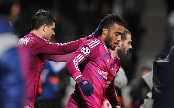 Champions League - Lyon vs APOEL - Alexandre Lacazette and Co joy