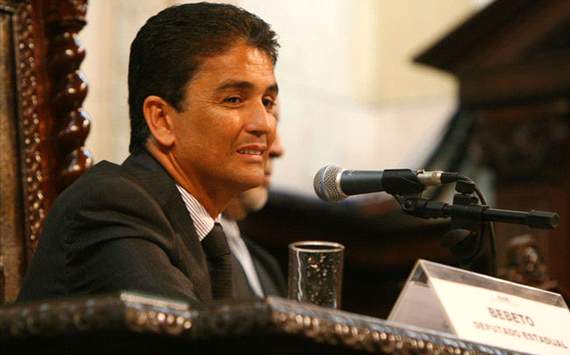 Bebeto and Ronaldo hail Arena Fonte Nova
