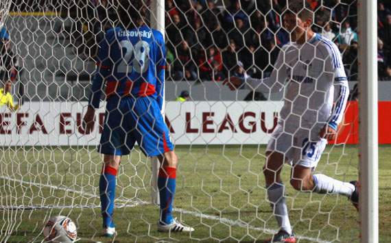 FC Viktoria Plzen v FC Schalke 04 - UEFA Europa League, Klaas-Jan Huntelaar
