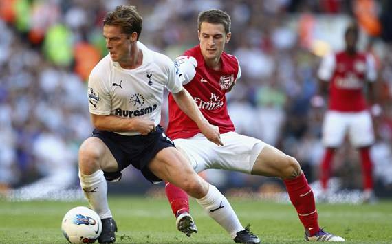 EPL - Tottenham Hotspur v Arsenal, Scott Parker and Aaron Ramsey