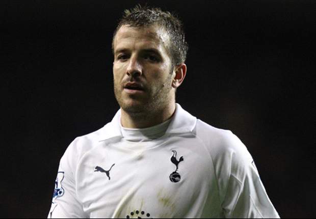 Van der Vaart reiterates intention to stay at Tottenham