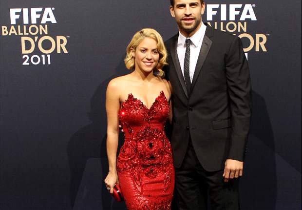 Gerard Pique Tipu Fans Di Twitter