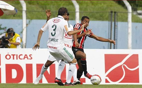 Lucas e Henrique - Sao Paulo x Palmeiras (Rubens Chiri/ www.saopaulofc.net)