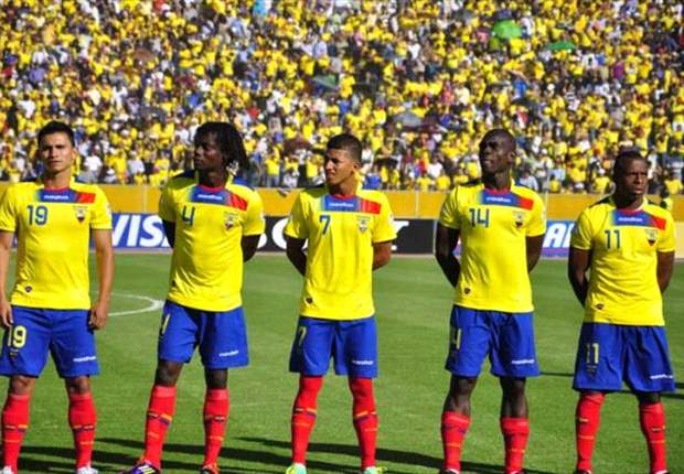 Ecuador: Jayro Campos amaneció mejor de su lesión