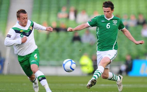 Carling Nations Cup : Kevin Foley - Sammy Clingan, Republic of Ireland v Northern Ireland