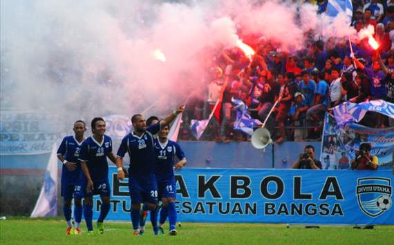 PSIS Semarang & Fans (GOAL.com/Arief Setiadi)