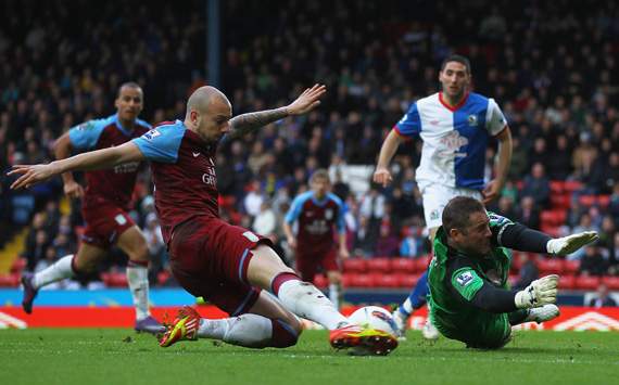 EPL,Alan Hutton,Paul Robinson,Blackburn Rovers v Aston Villa 
