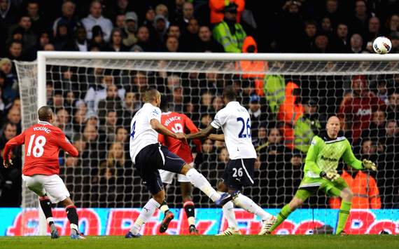 EPL: Ashley Young - Brad Friedel, Tottenham Hotspur v Manchester United 