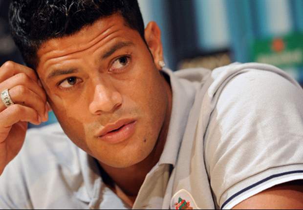 Por gols e títulos, Hulk 'esquece' frio na apresentação ao Zenit
