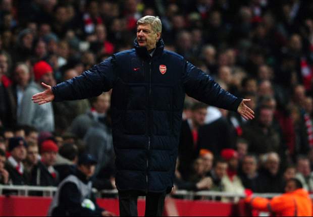 Van Persie too good for 'low-level' Serie A, claims Wenger