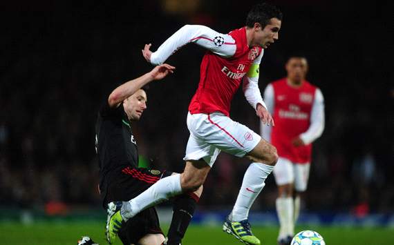 UEFA Champions League : Robin van Persie - Mark van Bommel, Arsenal FC v AC Milan