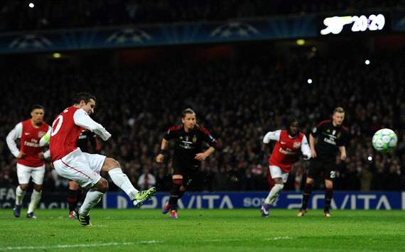 UEFA Champions League : Robin van Persiel, Arsenal FC v AC Milan