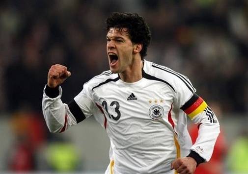 Freundschaftsspiel: Michael Ballack führt Deutschland zum Sieg gegen die Schweiz (AFP)