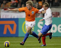 Netherlands-Russia: Kuyt - Anukov (AFP)
