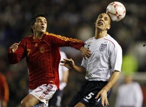 Villa - Ferdinand - England-Spain (AFP)