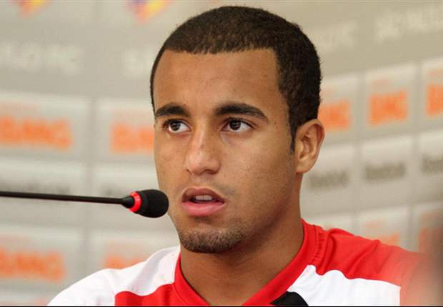 Lucas agent slams English press over Manchester United report