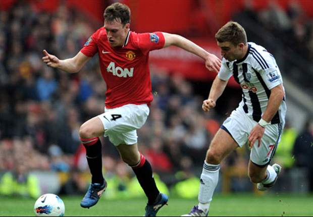 Manchester United defender Jones out for up to two months after undergoing knee surgery