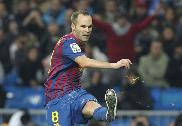 Iniesta: 'I want to be remembered as a player who is completely devoted to Barcelona'